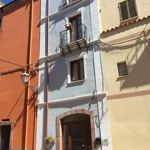 Nocleg ze śniadaniem Bomarosa, Bosa